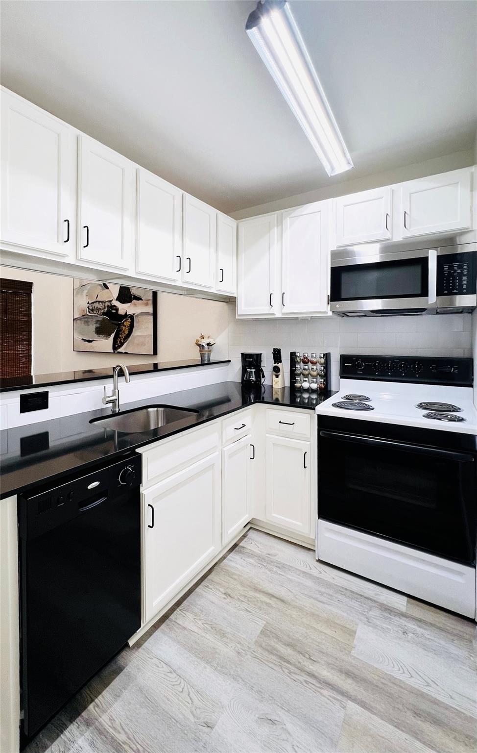 2815 Rio Grande ST #204 — photo 5