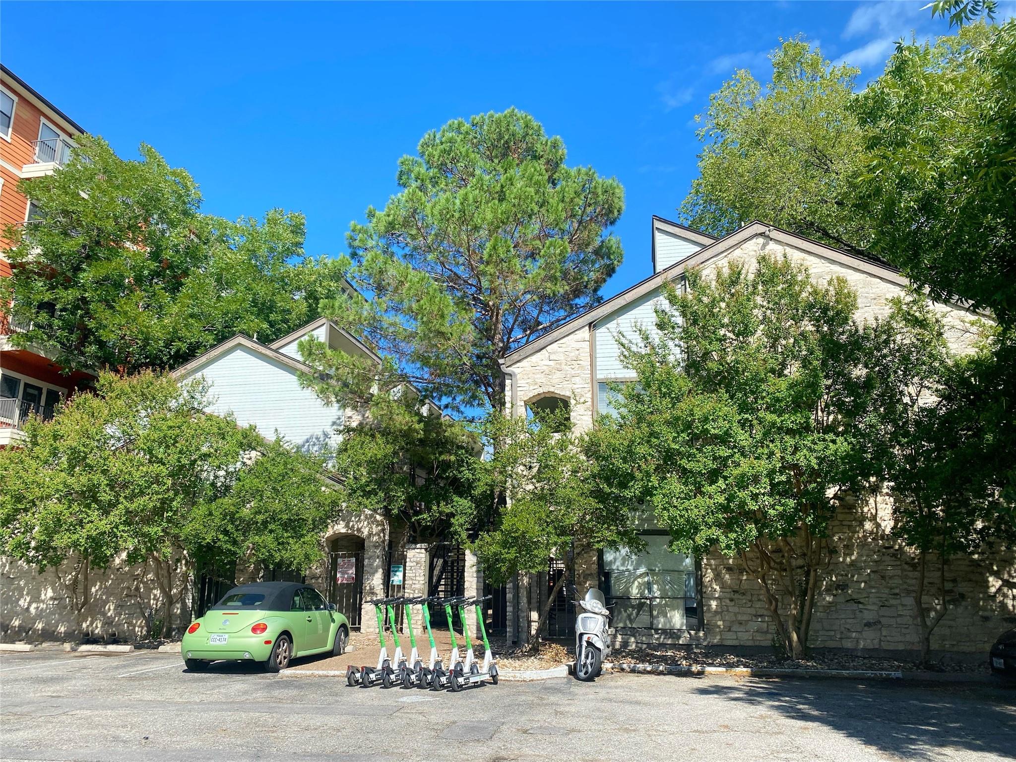 2815 Rio Grande ST #204 — photo 3