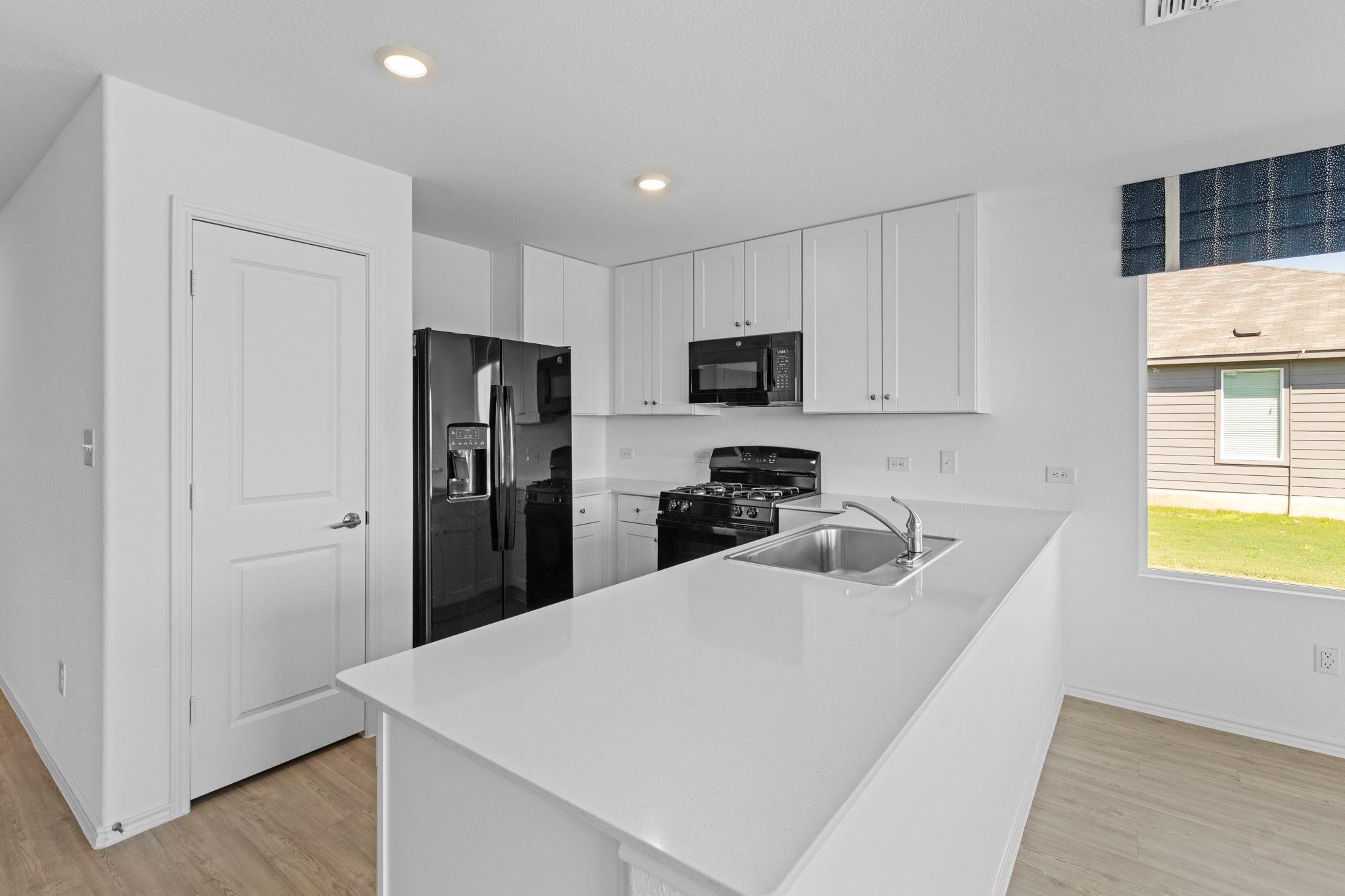 13216 Eastland DR — photo 3