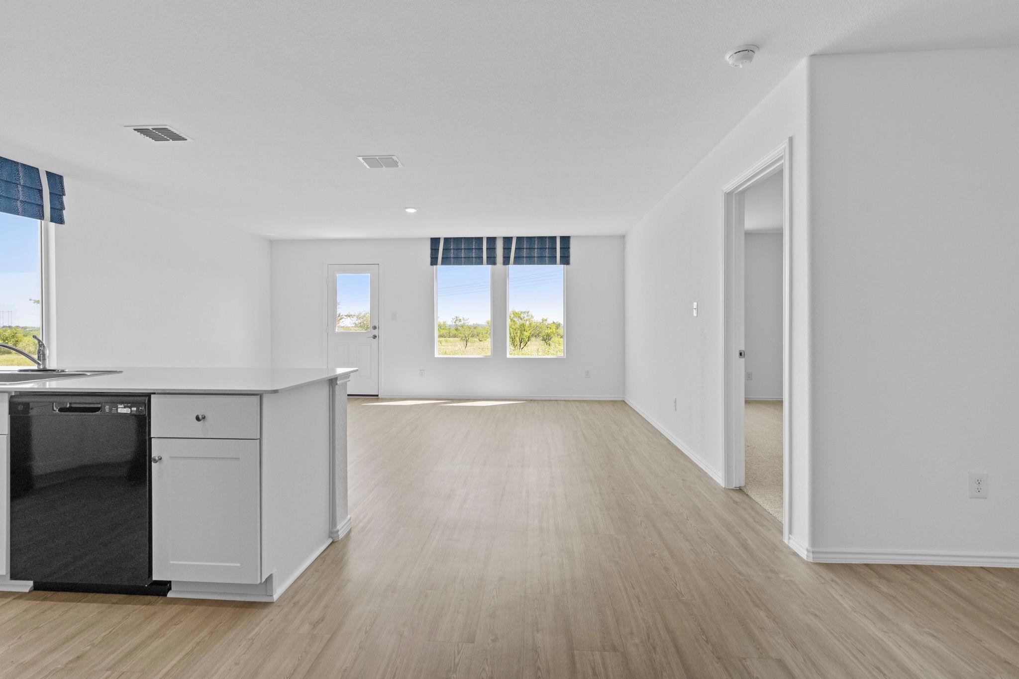 13216 Eastland DR — photo 5