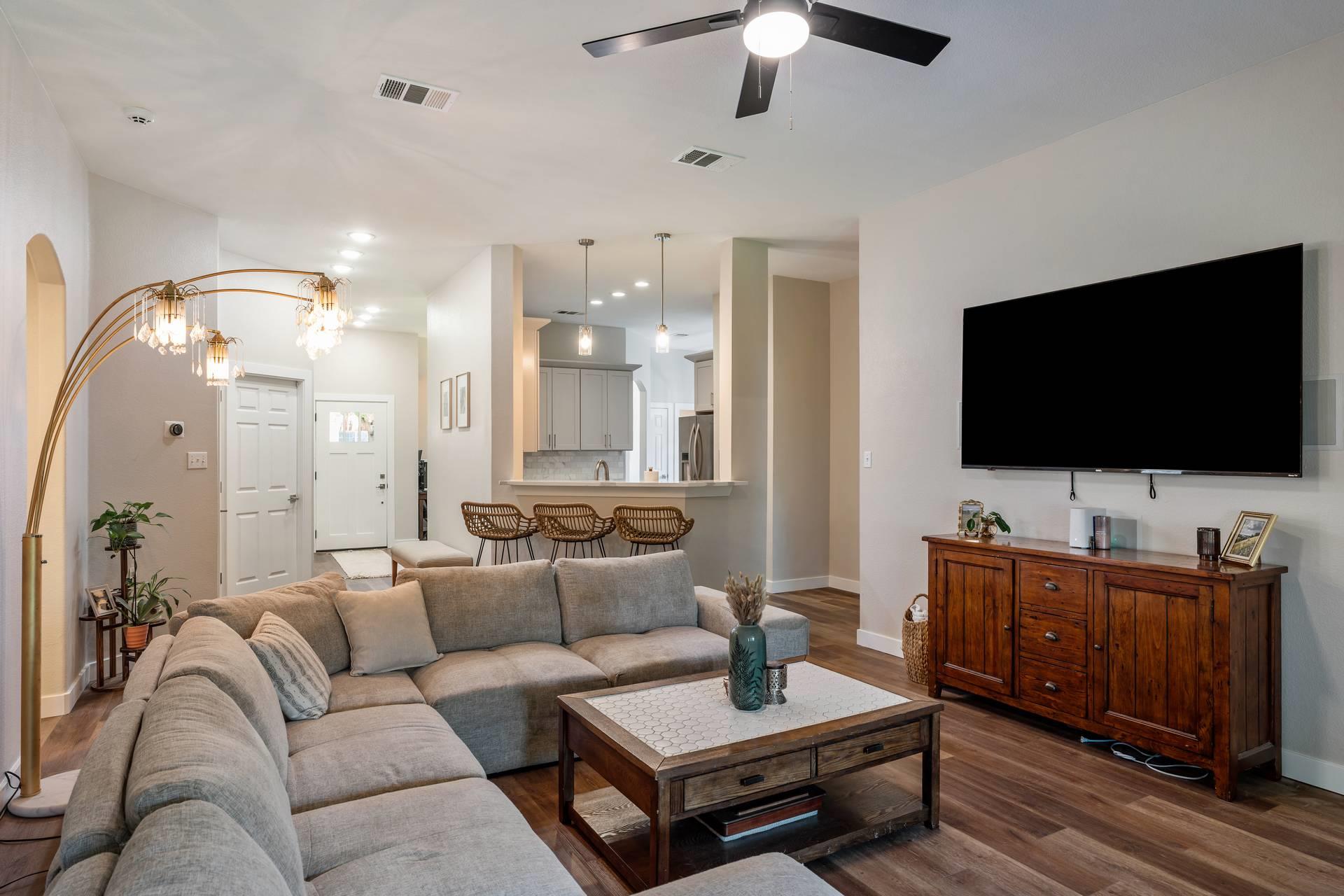 113 Hanstrom DR — photo 3