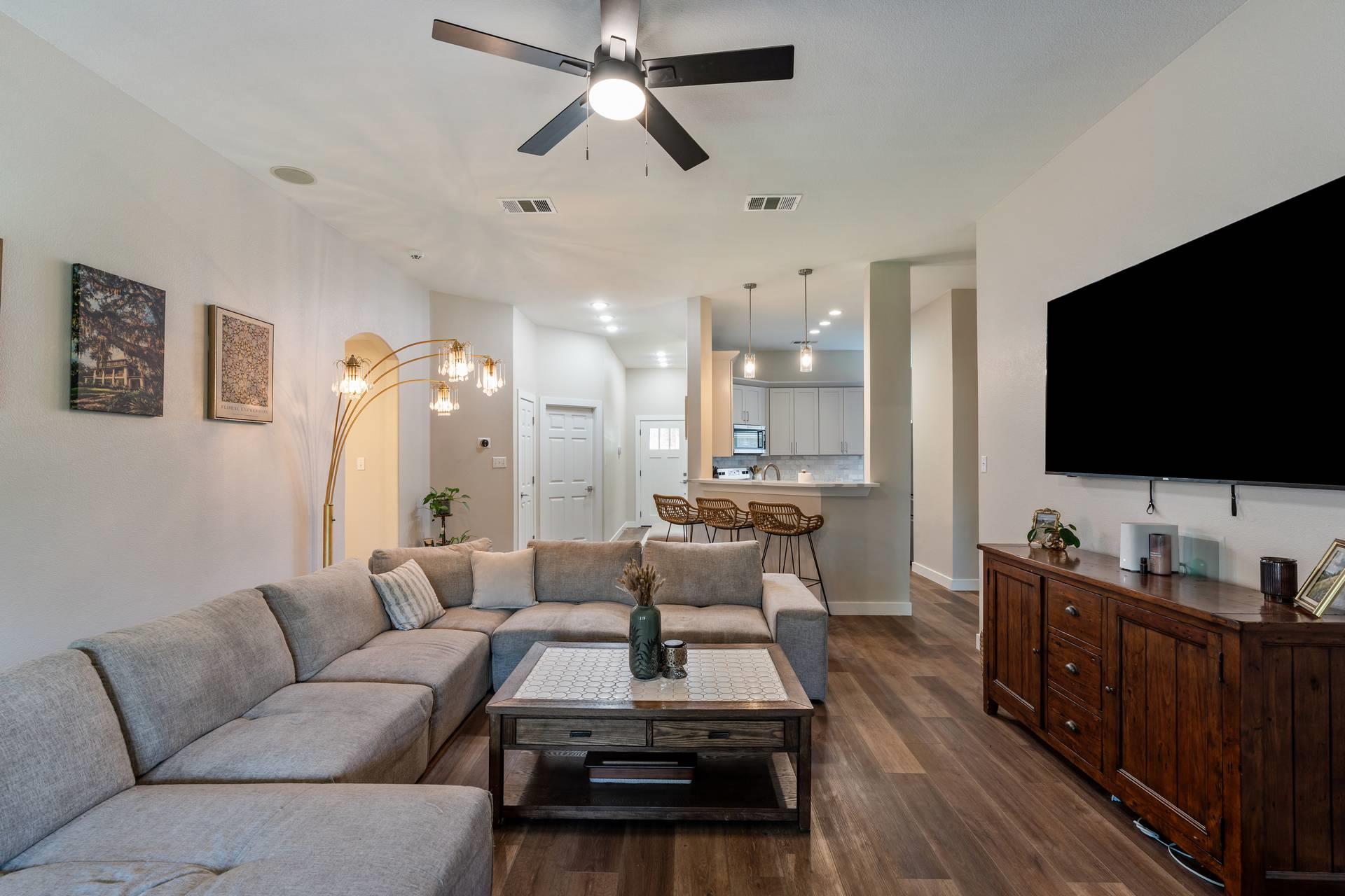 113 Hanstrom DR — photo 4