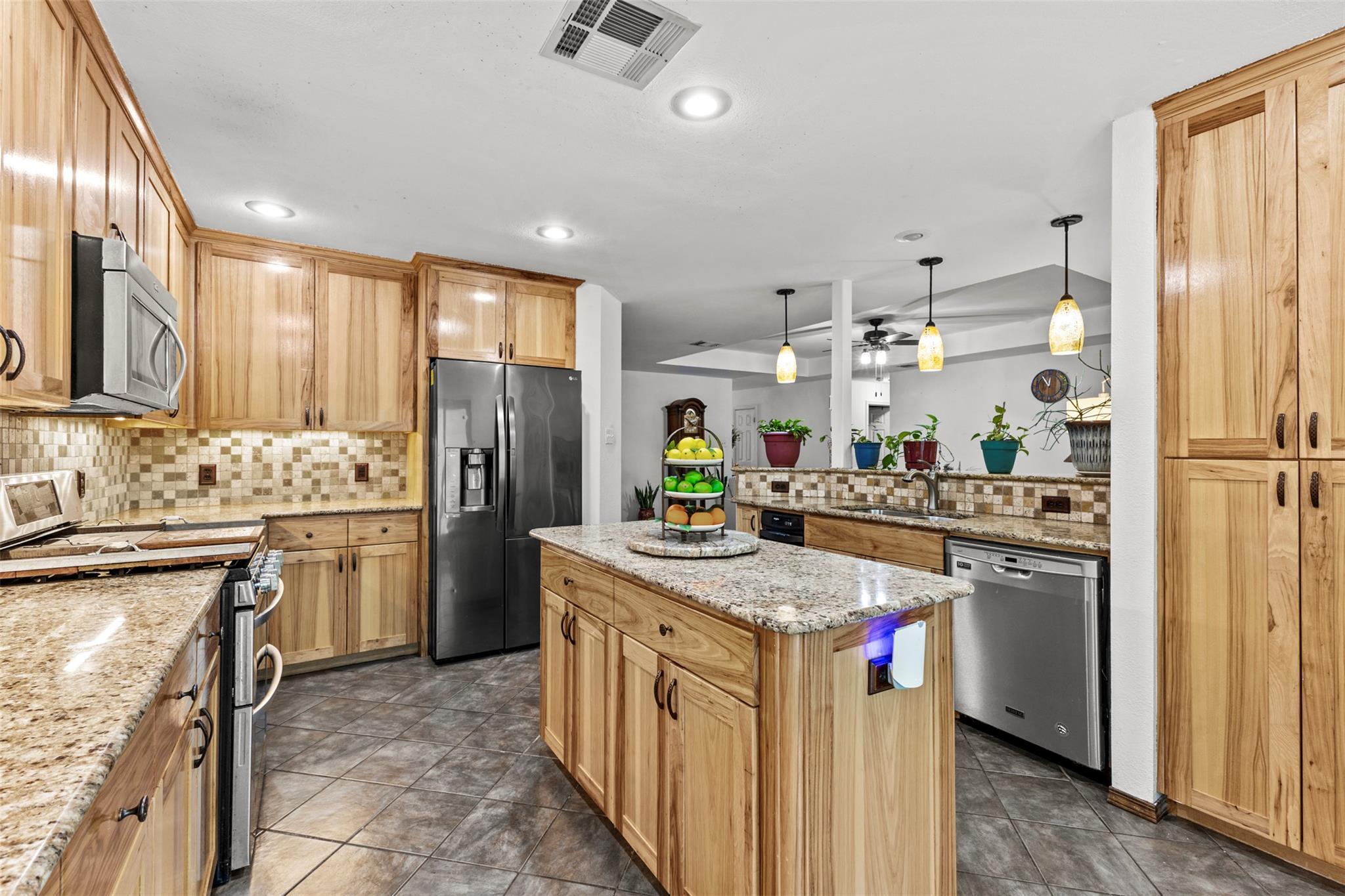 7513 Vol Walker DR — photo 5