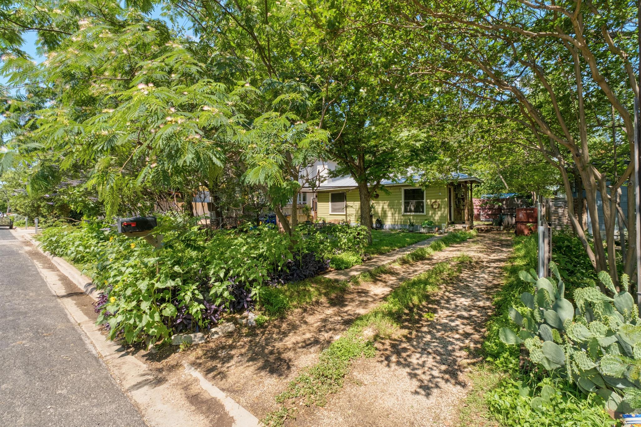 4416 Hank Ave — photo 3