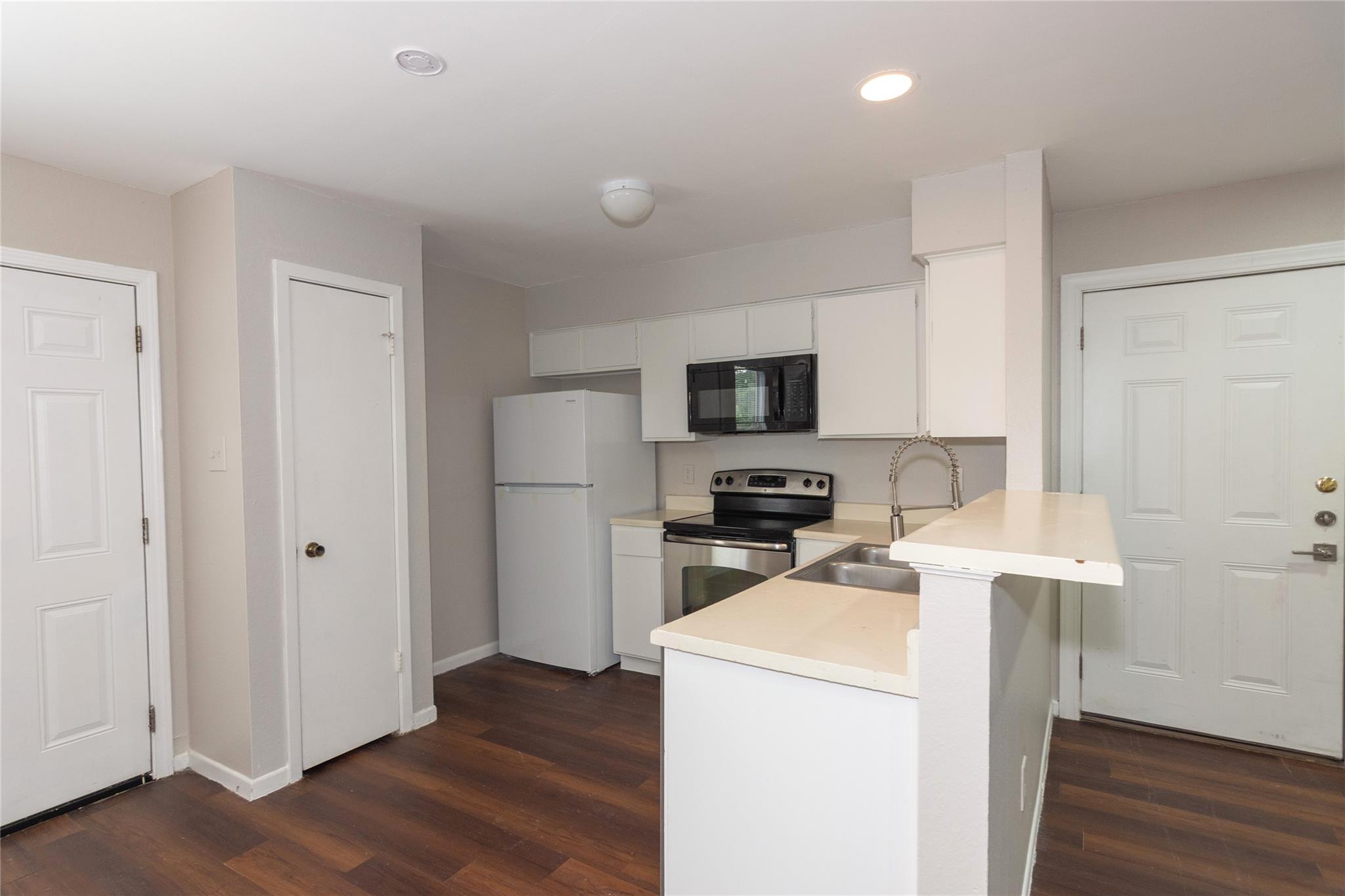 1603 Onion Creek Village DR #C — photo 3
