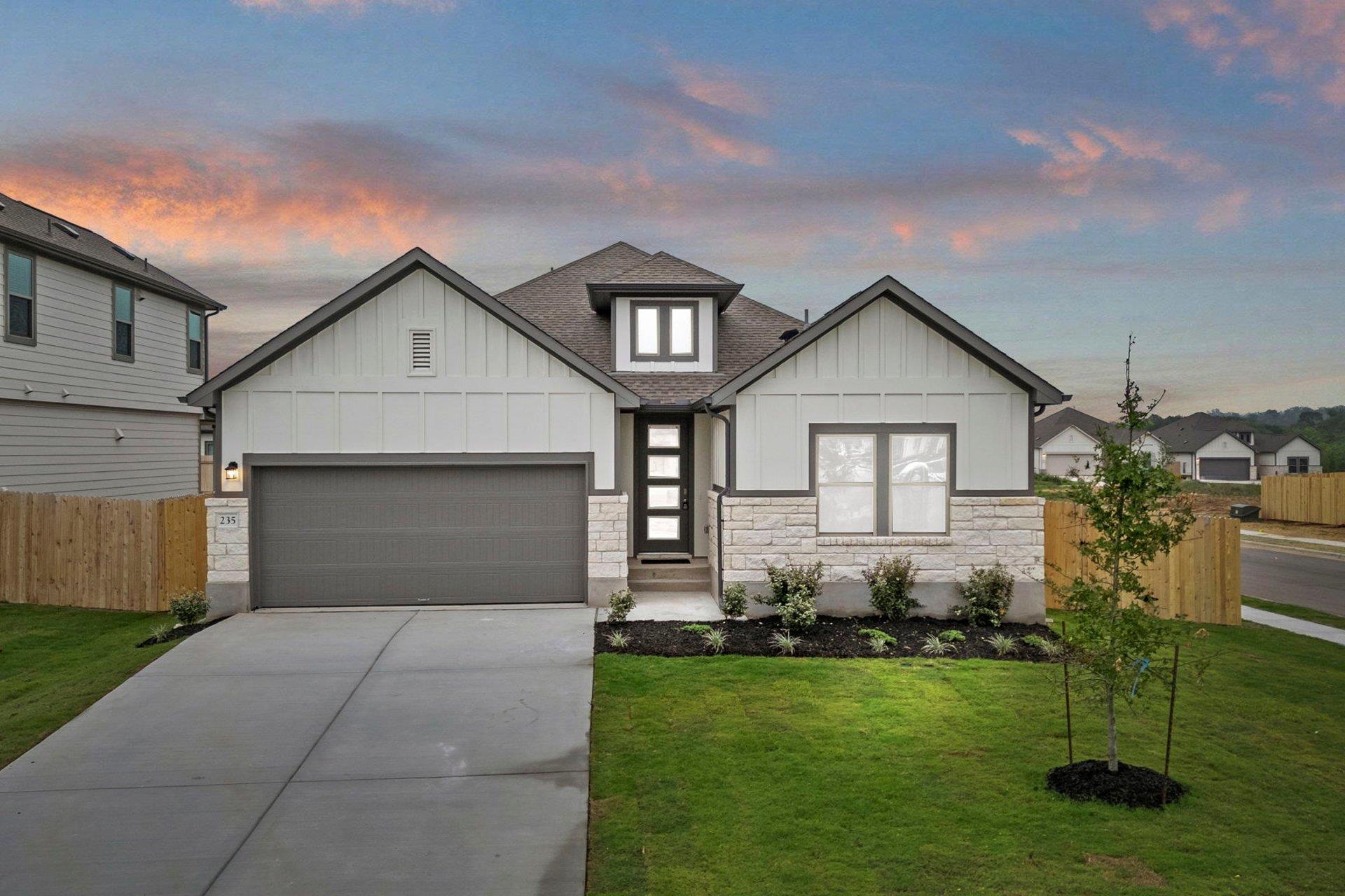235 Red Tail Hawk LN