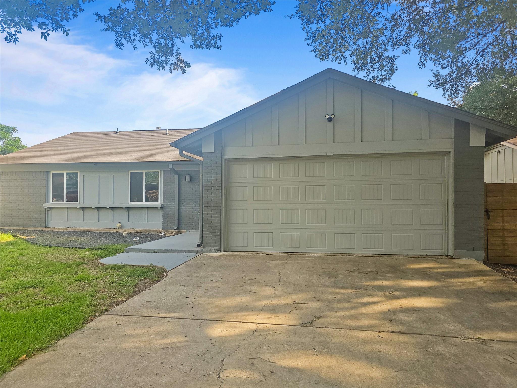 2609 Carlow DR — photo 5