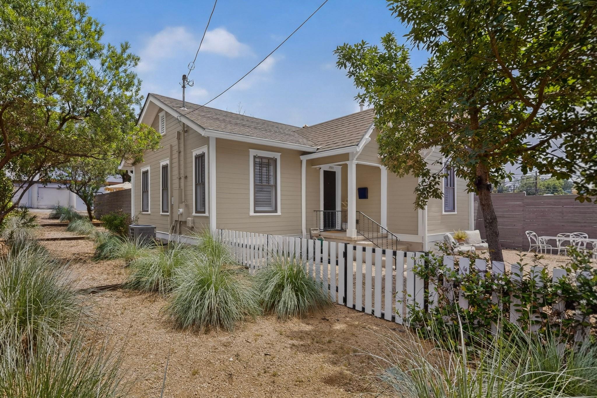2905 Rio Grande ST — photo 4