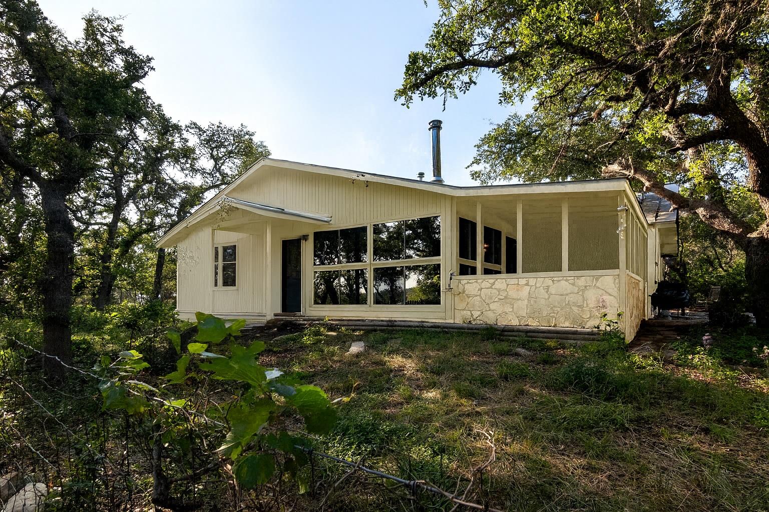 435 Spangenberg RD — photo 3