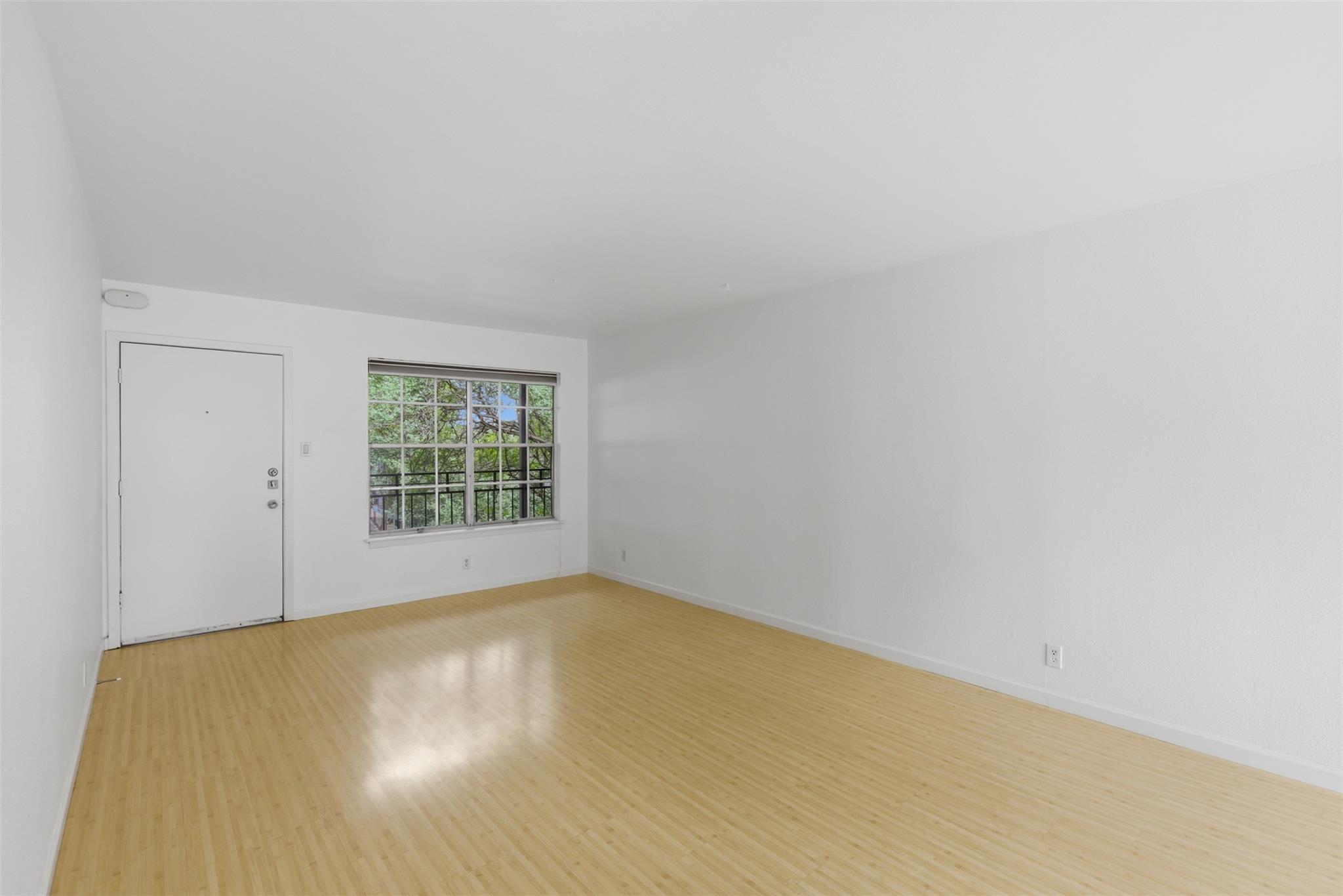 300 Crockett ST #315 — photo 3