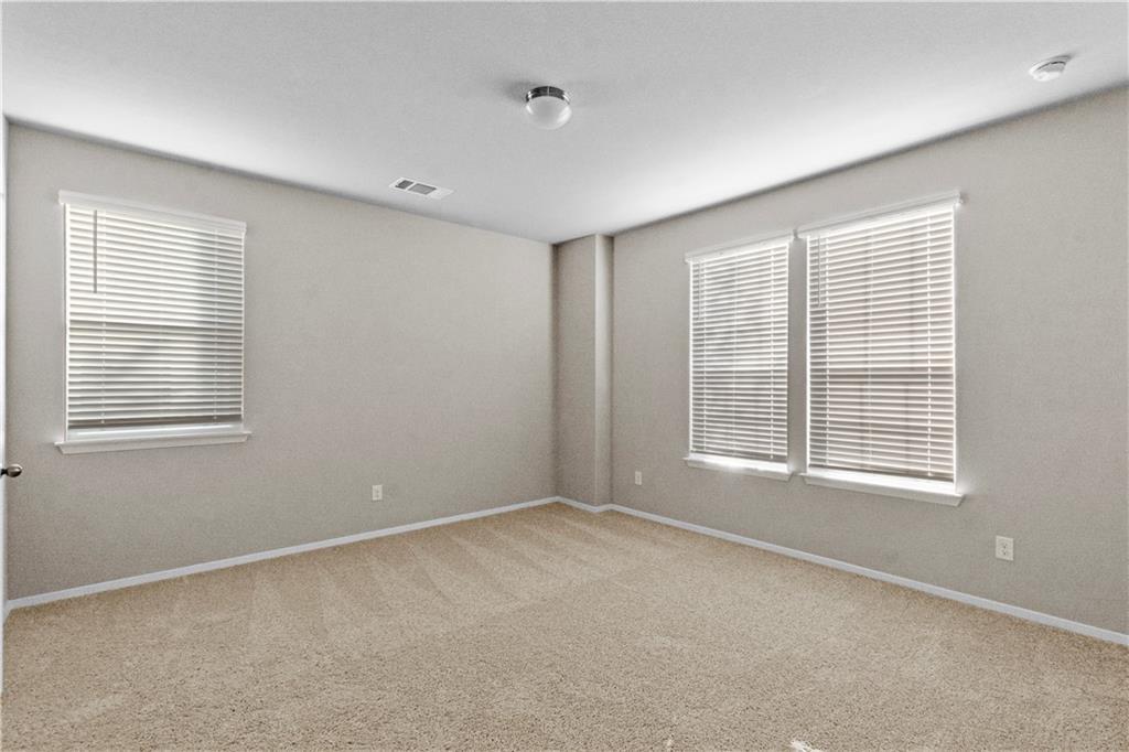 124 Fabion ST — photo 3