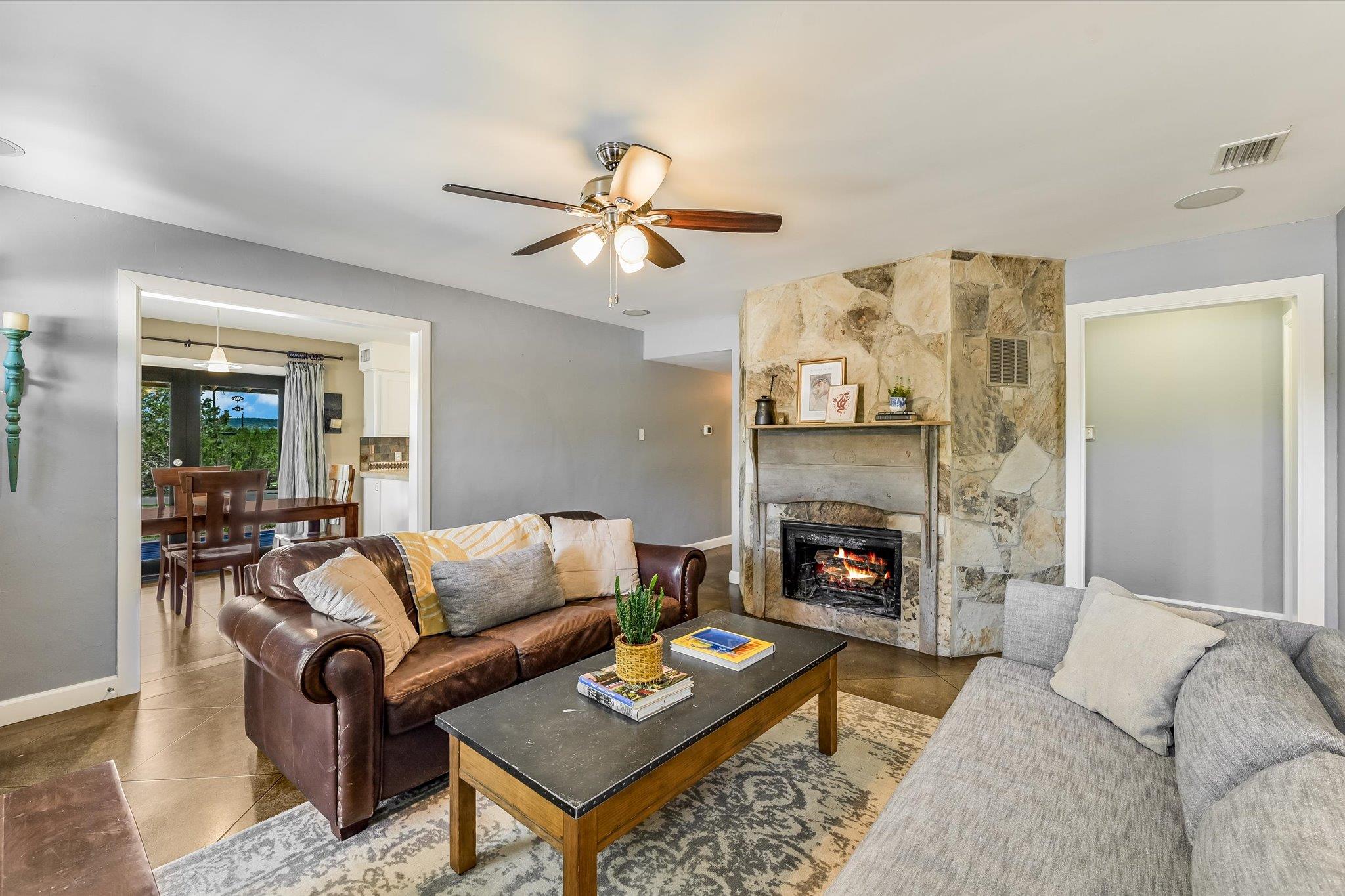 101 Chapparal DR — photo 4