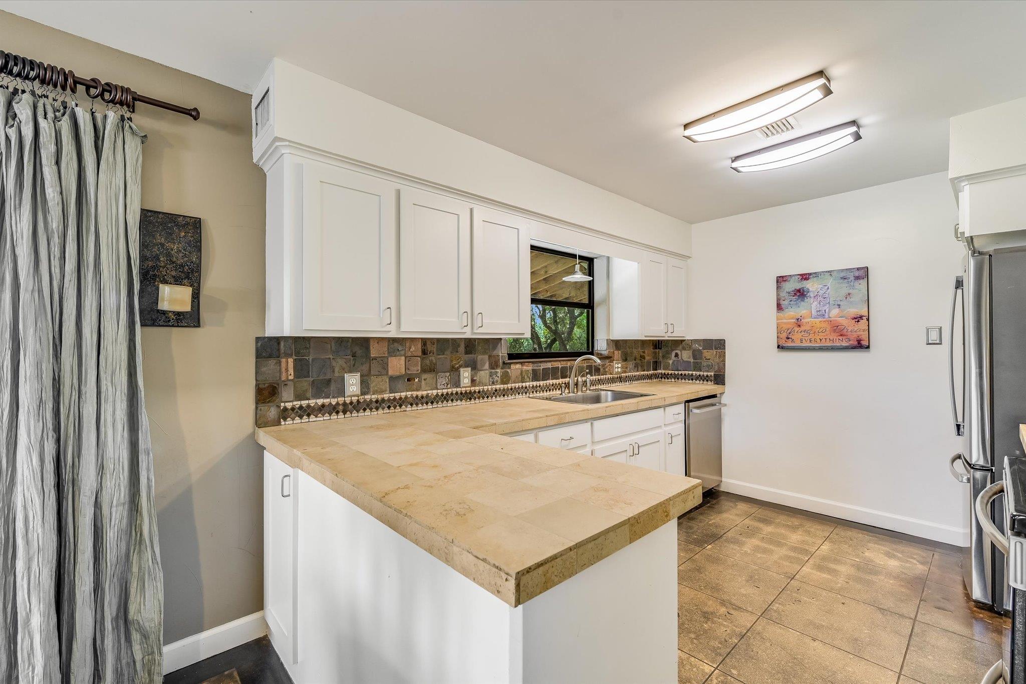 101 Chapparal DR — photo 5