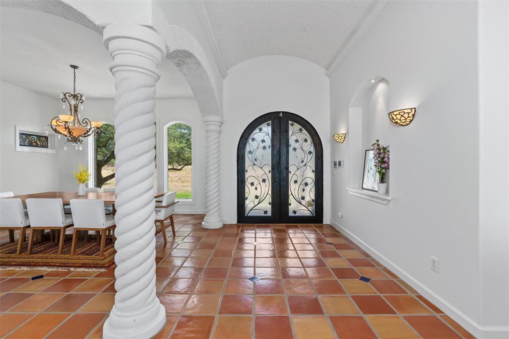 4922 Hidden Creek LN — photo 4
