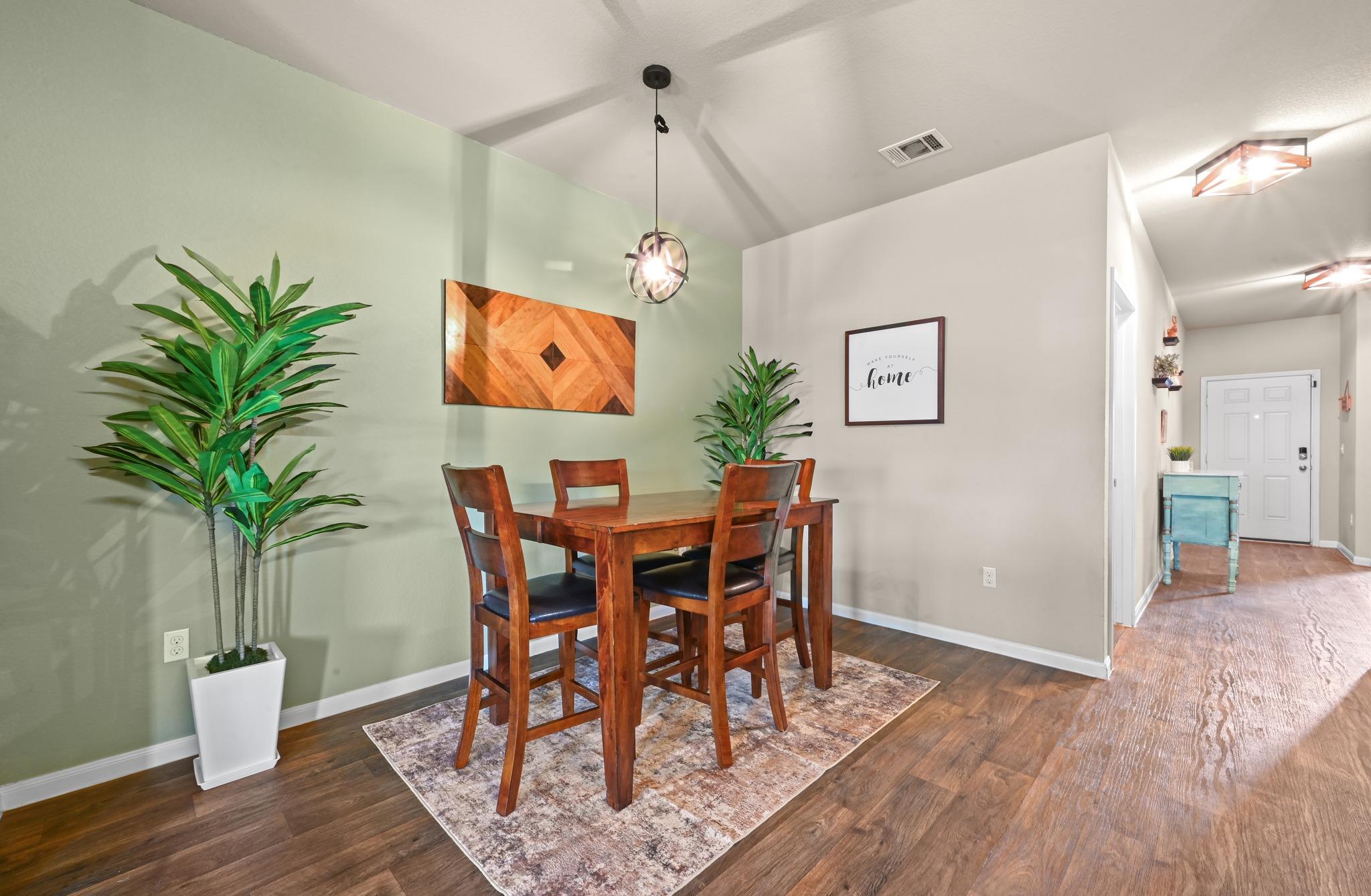 227 Hess DR — photo 5