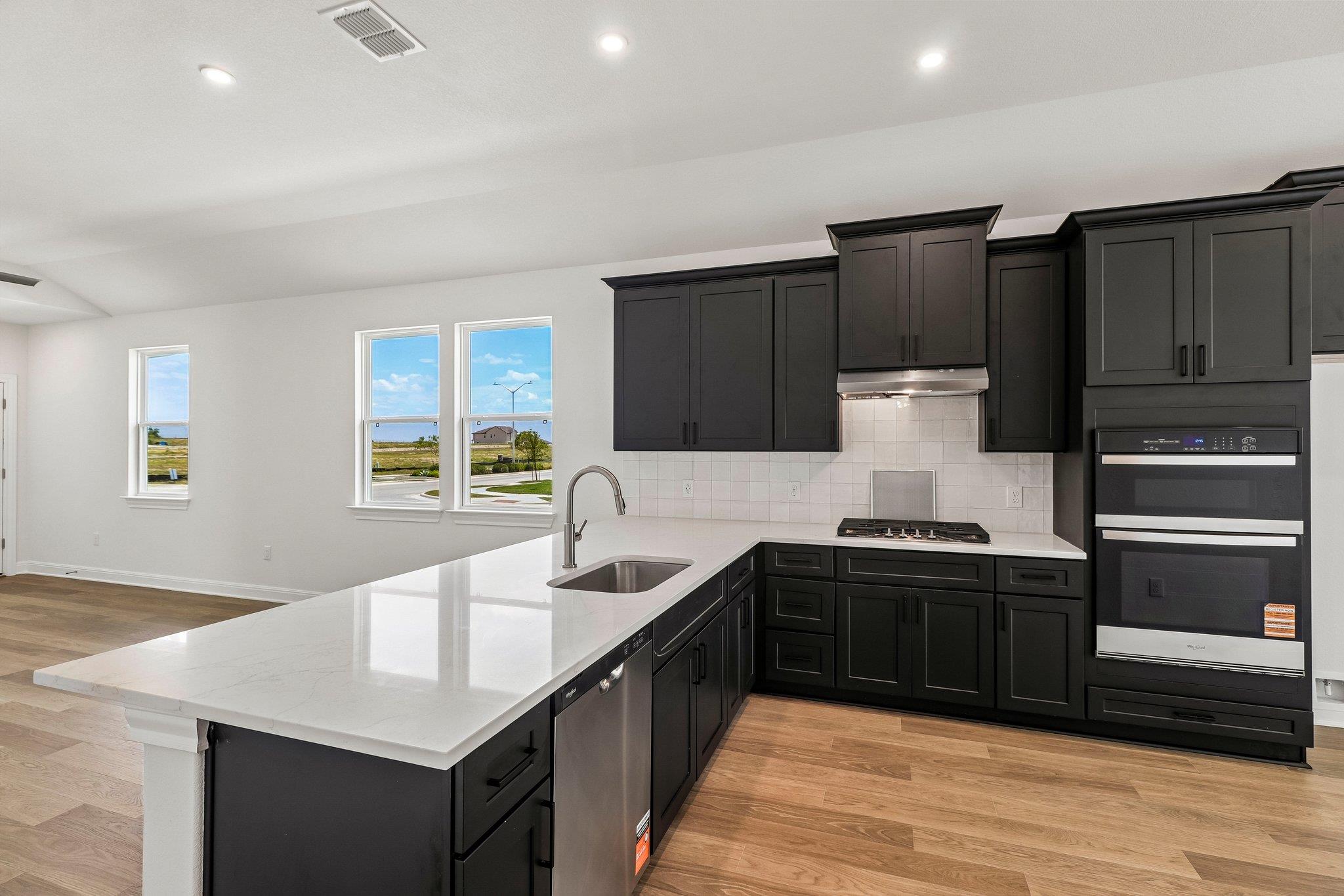 367 Porter Country PKWY — photo 3