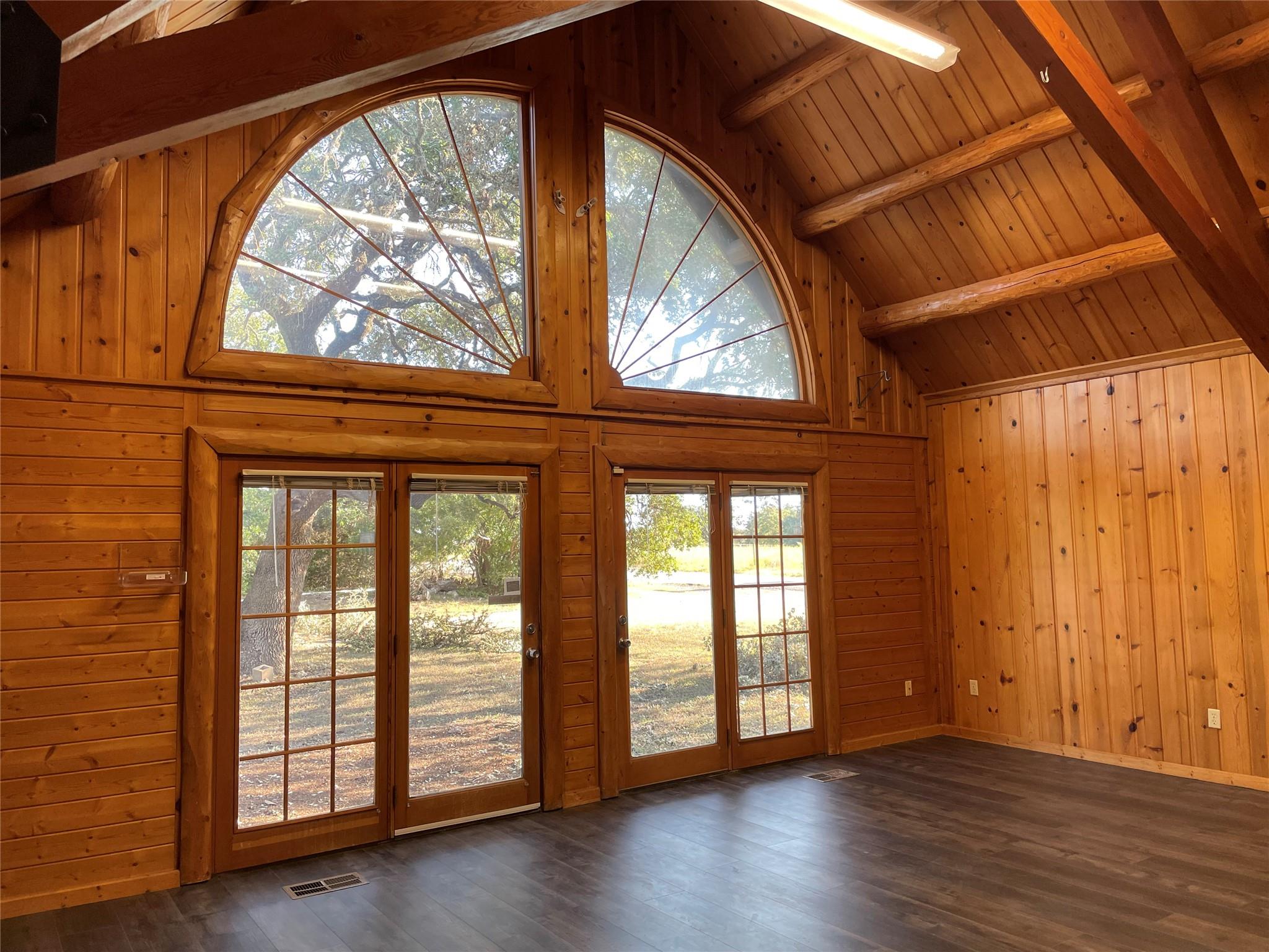 4225 Highway 290 — photo 3