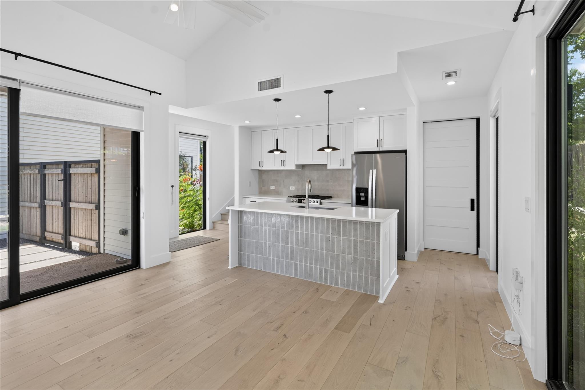 1816 Adina ST #2 — photo 3