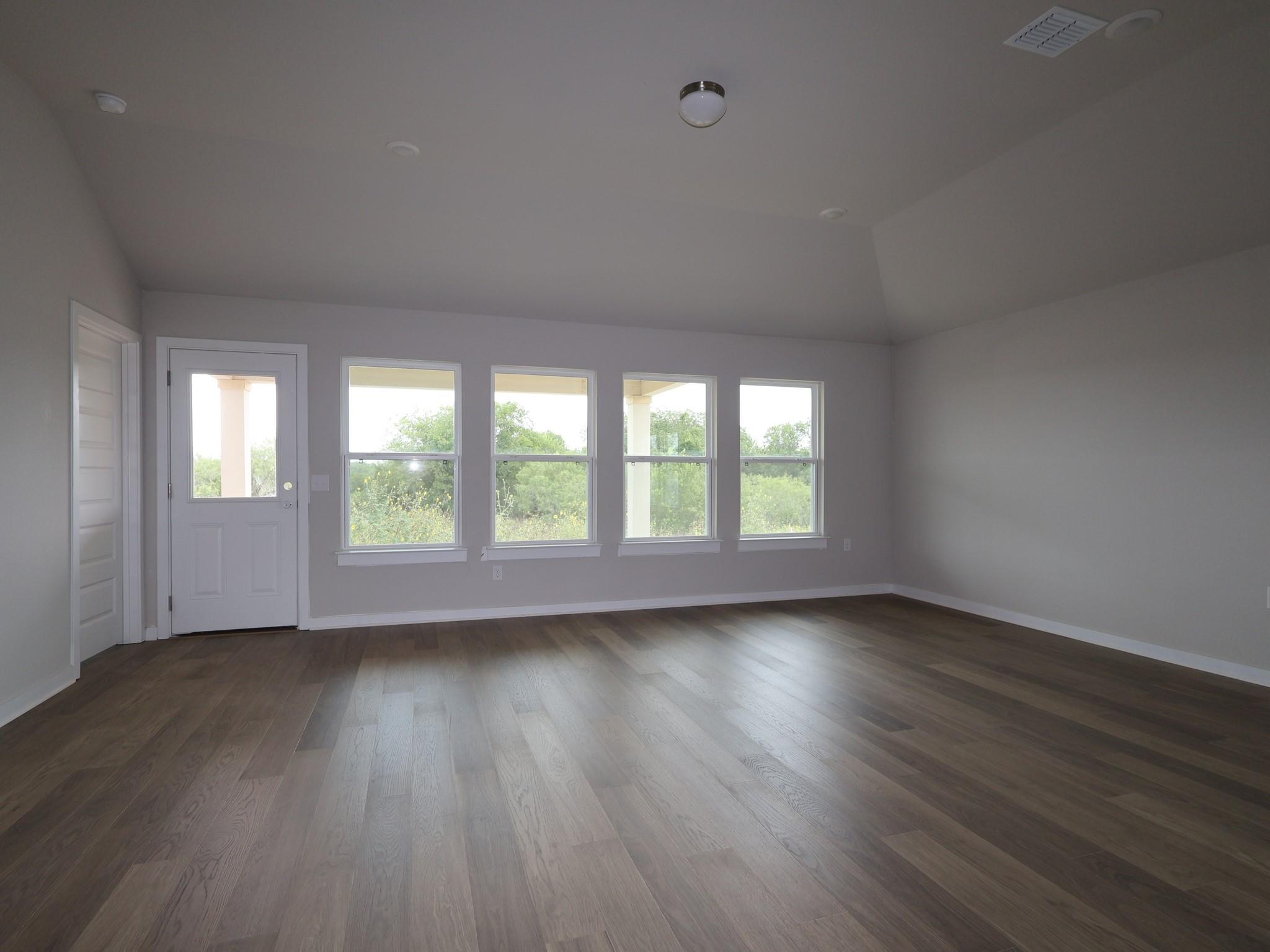 9404 Furman DR — photo 4