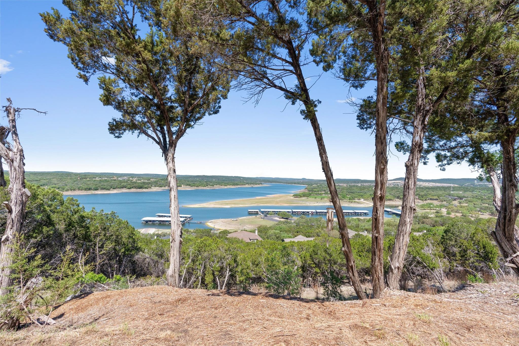 6203 Lakeshore DR — photo 3
