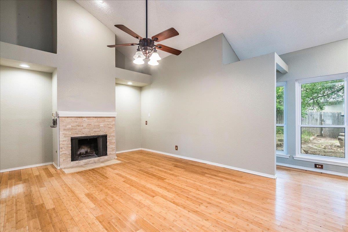 3809 Spicewood Springs RD #127 — photo 5