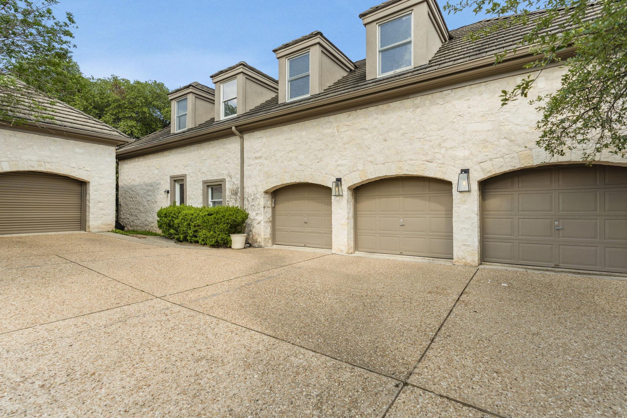 8616 Mendocino DR — photo 3