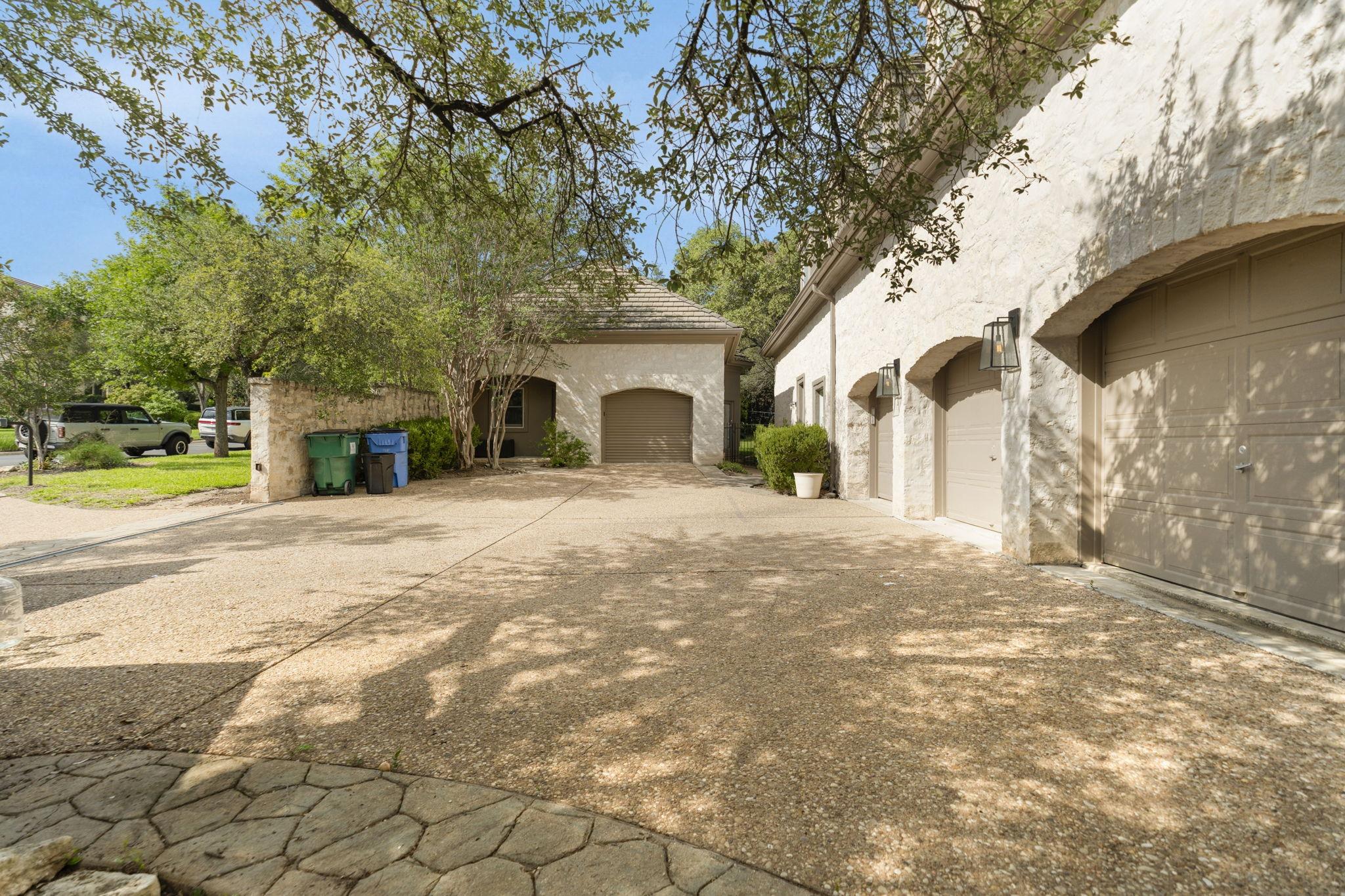 8616 Mendocino DR — photo 4