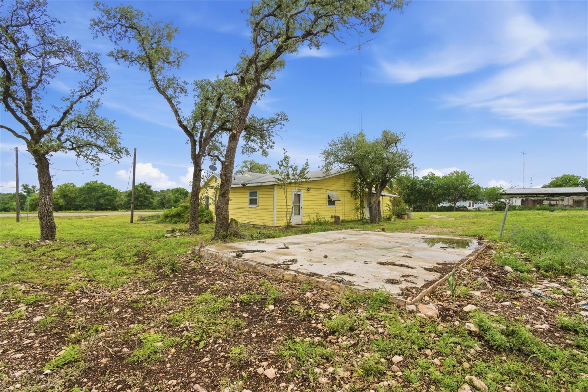 704 Fm 2657 — photo 5