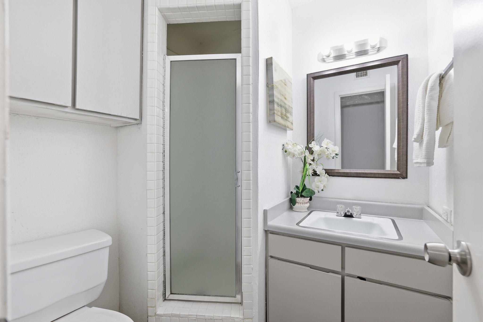 101 33rd ST #206 — photo 5