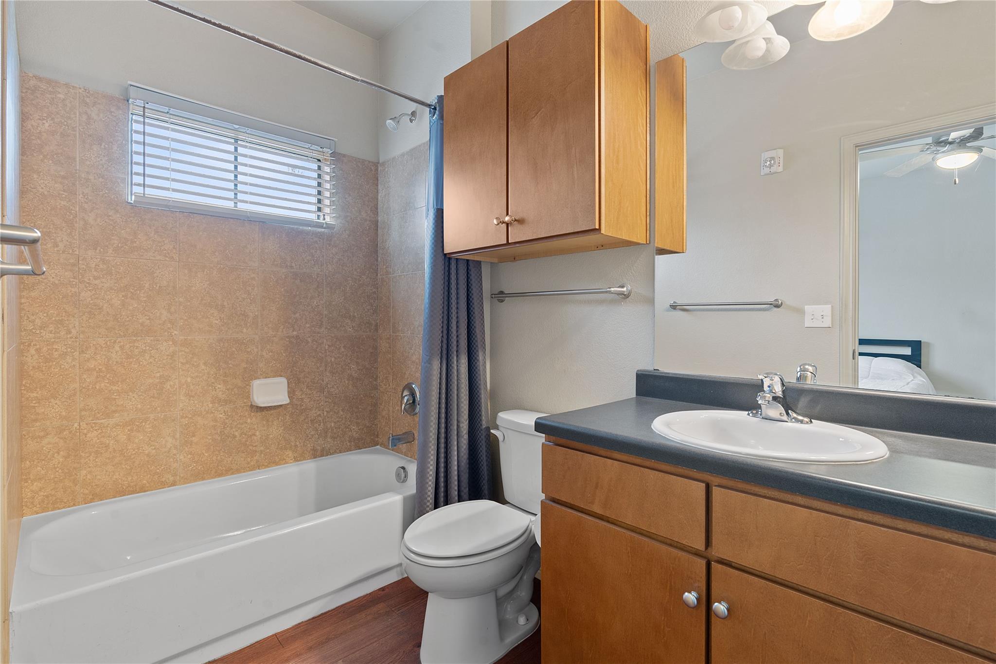 5117 Lamar BLVD #100 — photo 3