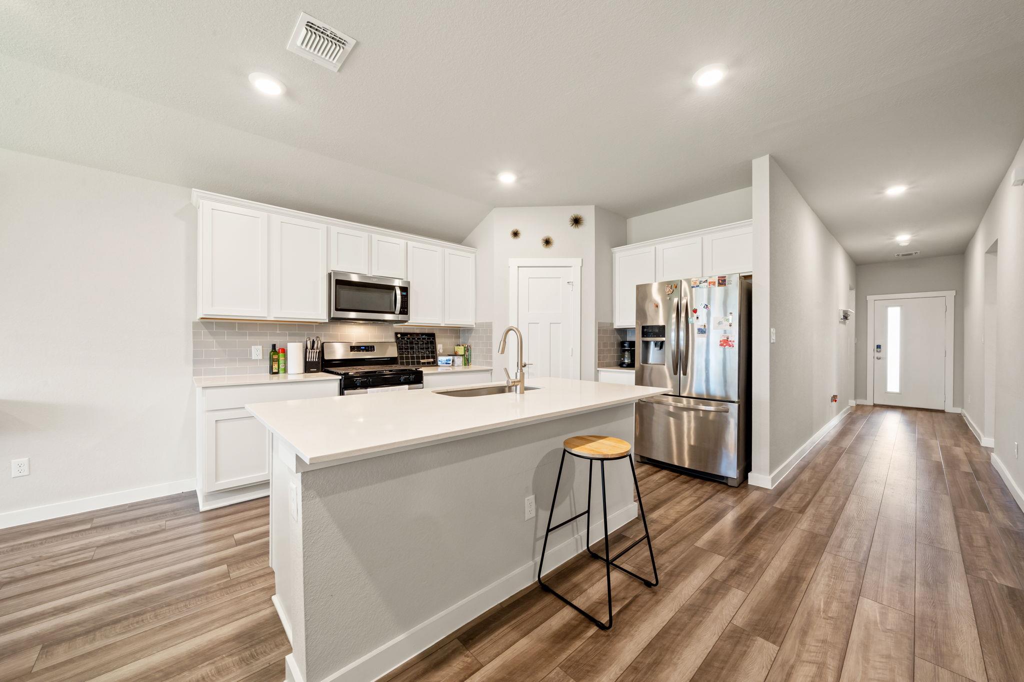 1117 Tipton ST — photo 4