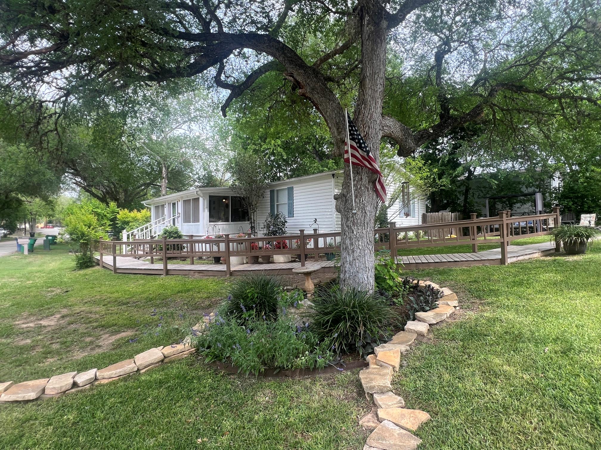 356 River Bend DR — photo 4
