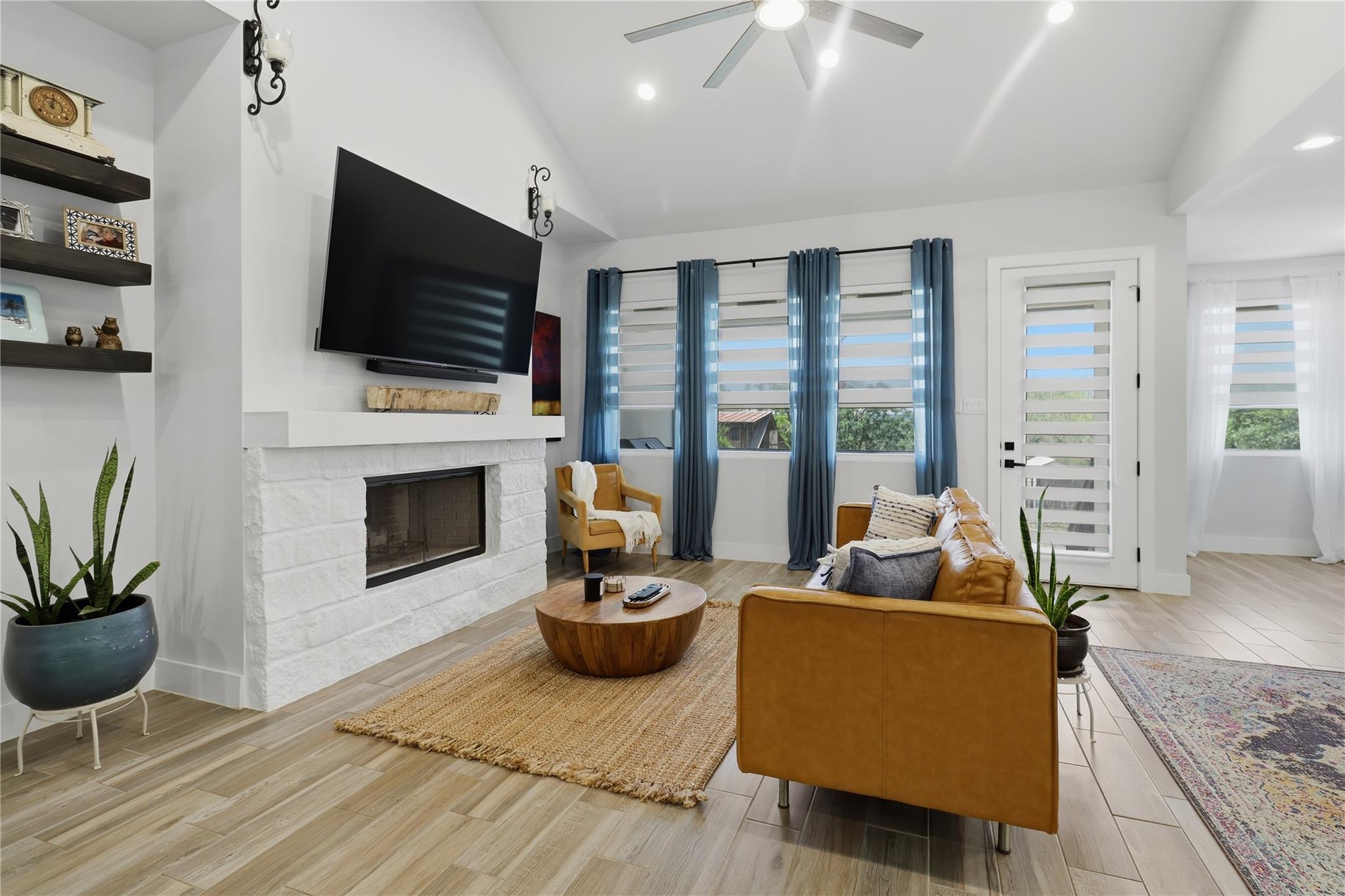 624 JUNIPER CT — photo 4