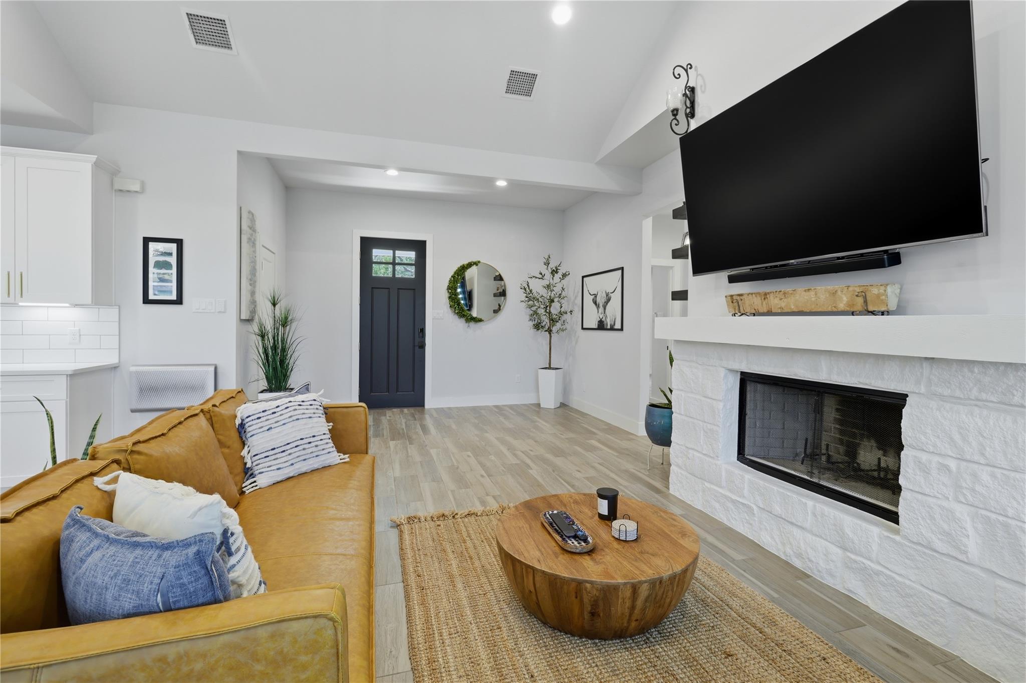 624 JUNIPER CT — photo 5