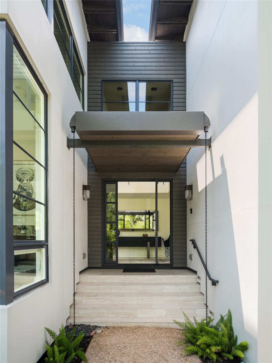 1407 Alameda DR — photo 3