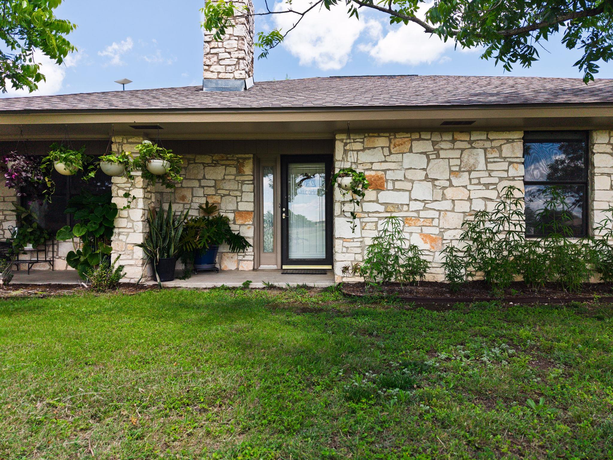 120 Rae LN
