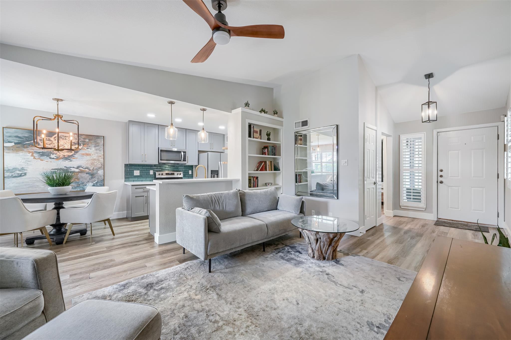 1601 Faro DR #2401 — photo 5