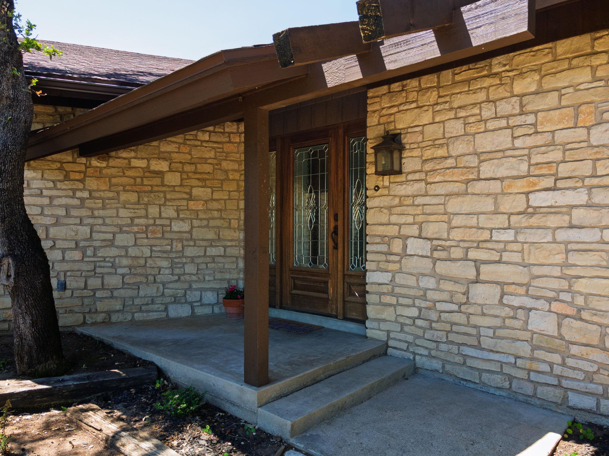 20 Sheppard LN — photo 3