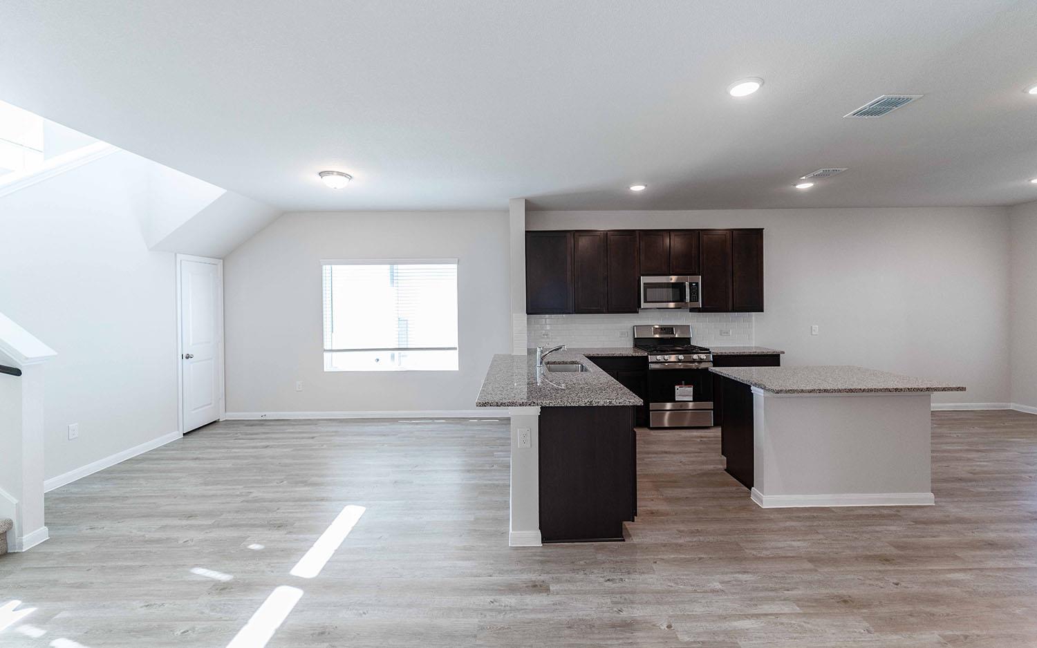 372 Kenai DR — photo 5