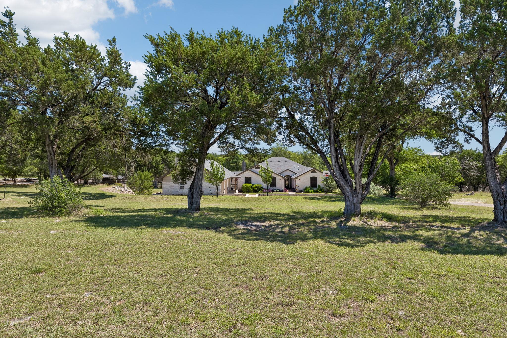 401 Twin Springs RD — photo 3