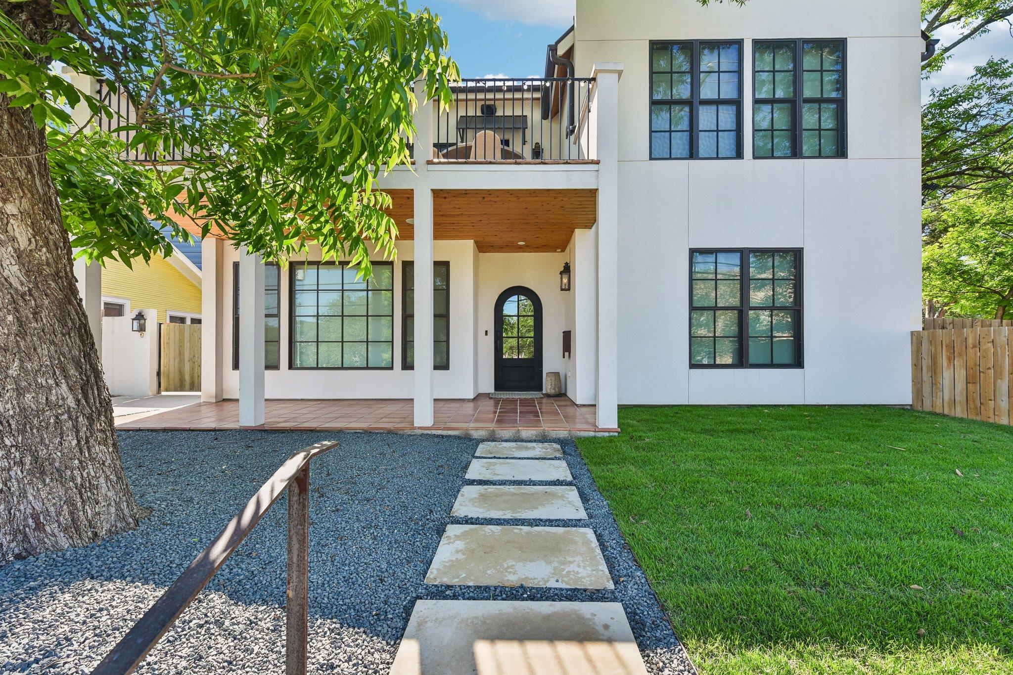 1915 Brackenridge ST — photo 3