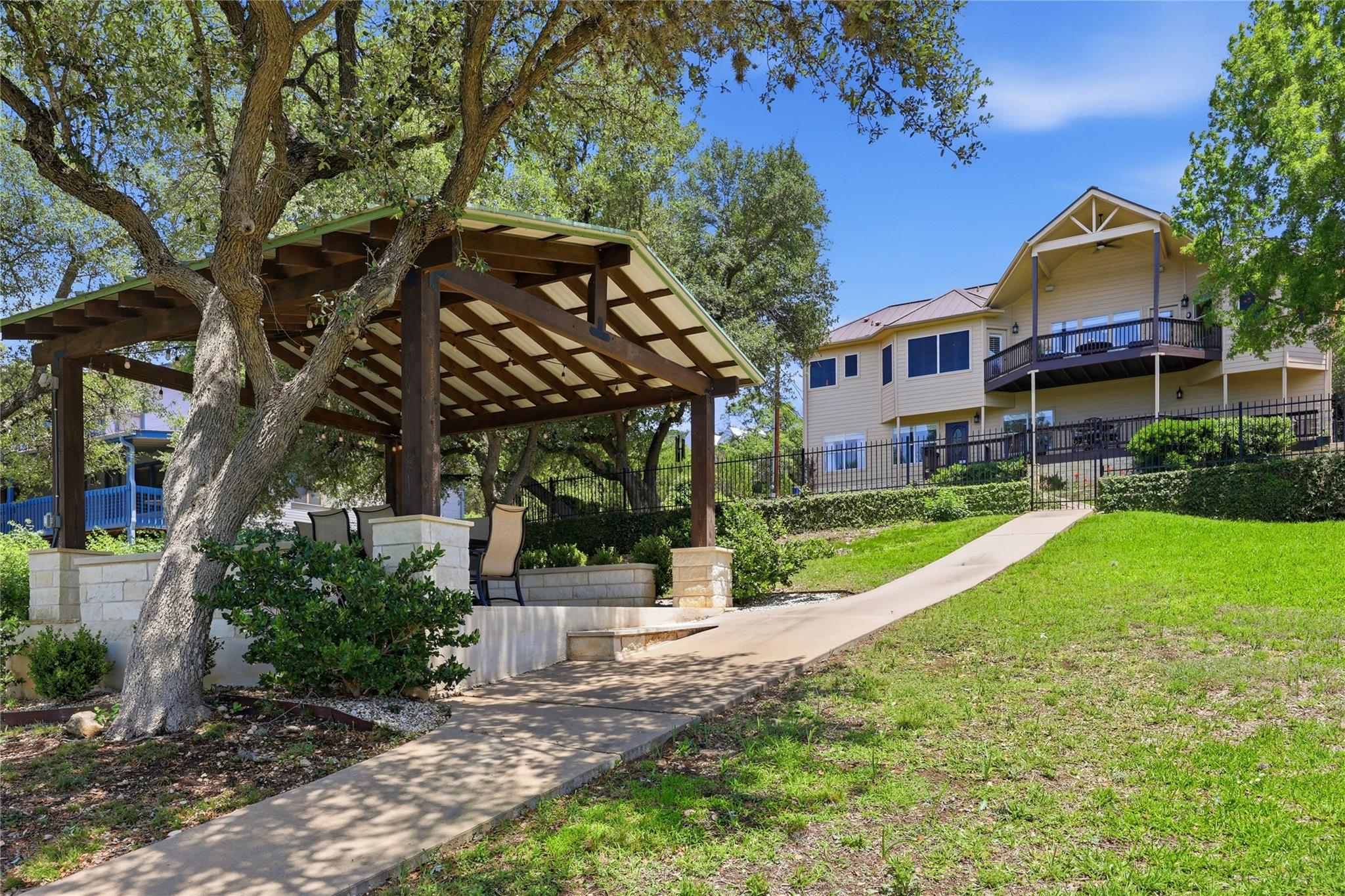 10802 Beach RD — photo 3