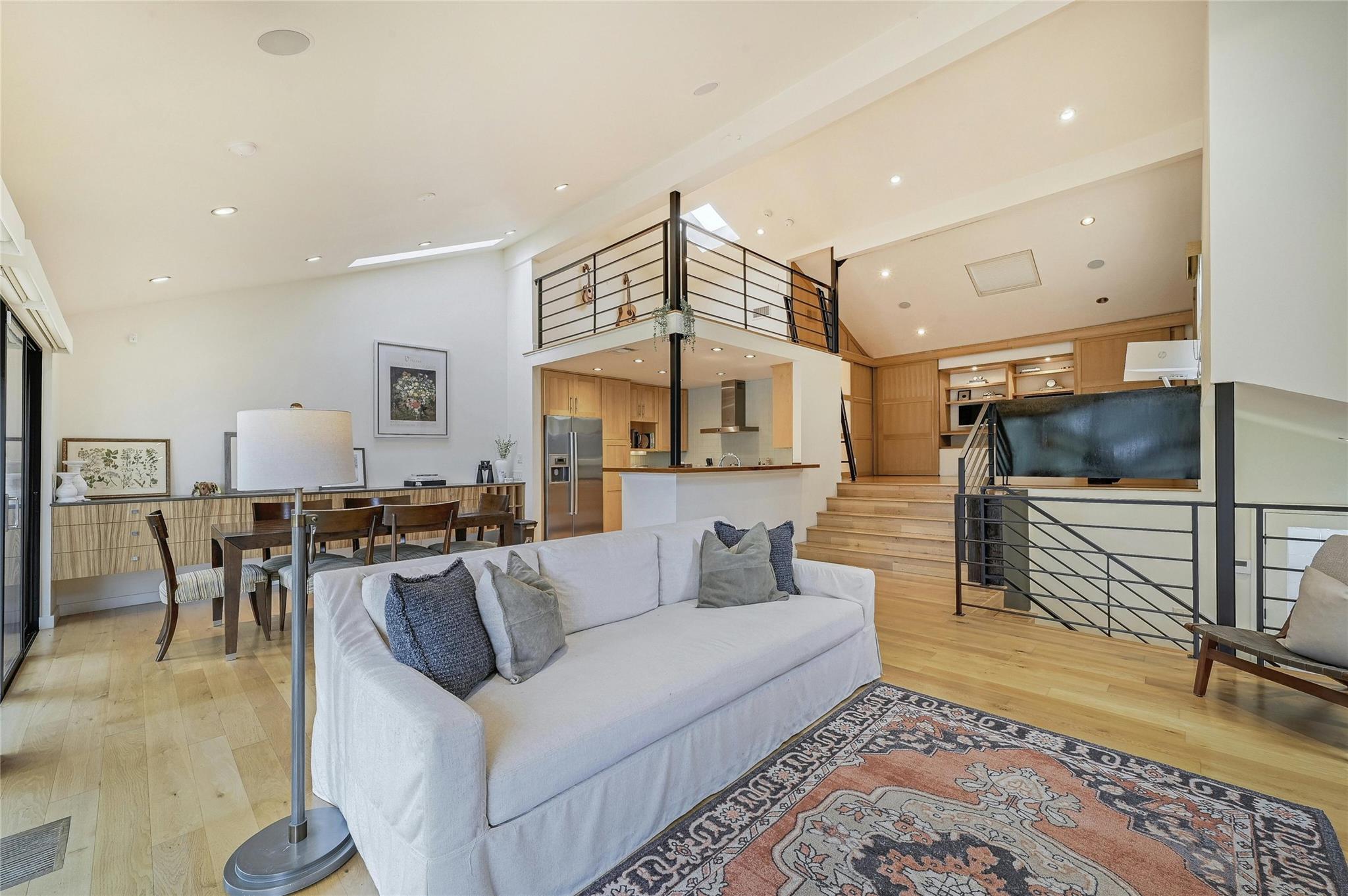 1821 Westlake DR #103 — photo 4