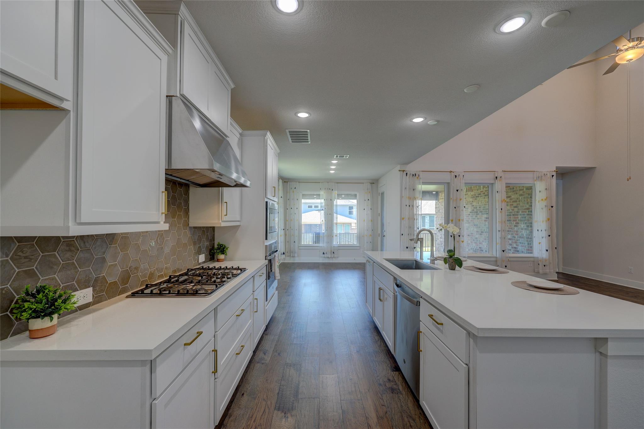 153 Milam Creek DR — photo 3