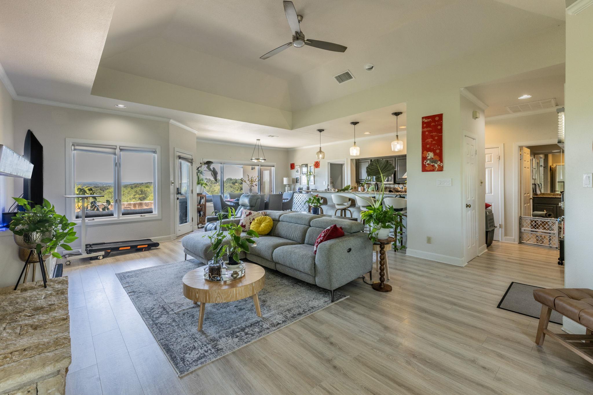 1703 Clubhouse Hill DR — photo 4