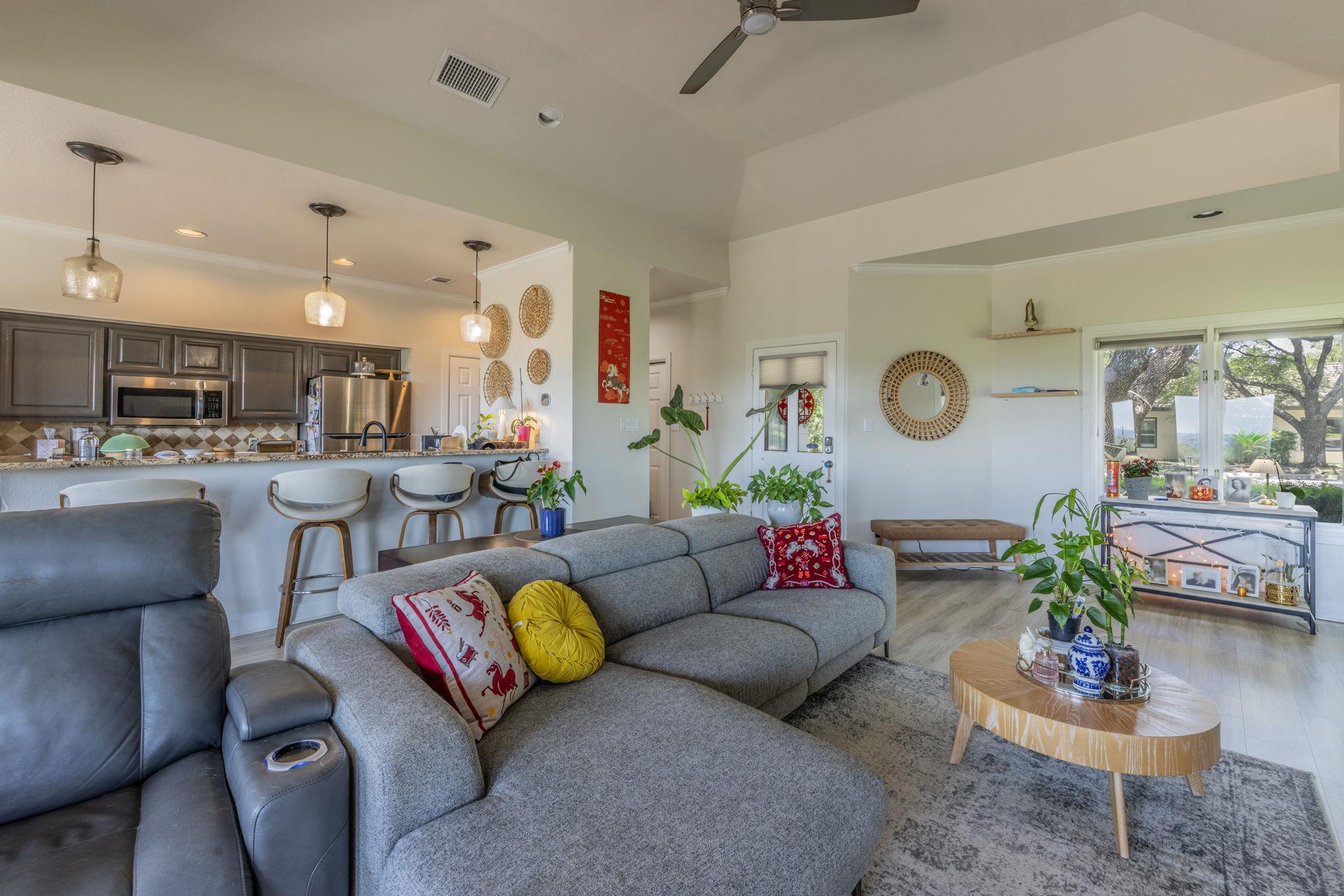 1703 Clubhouse Hill DR — photo 5