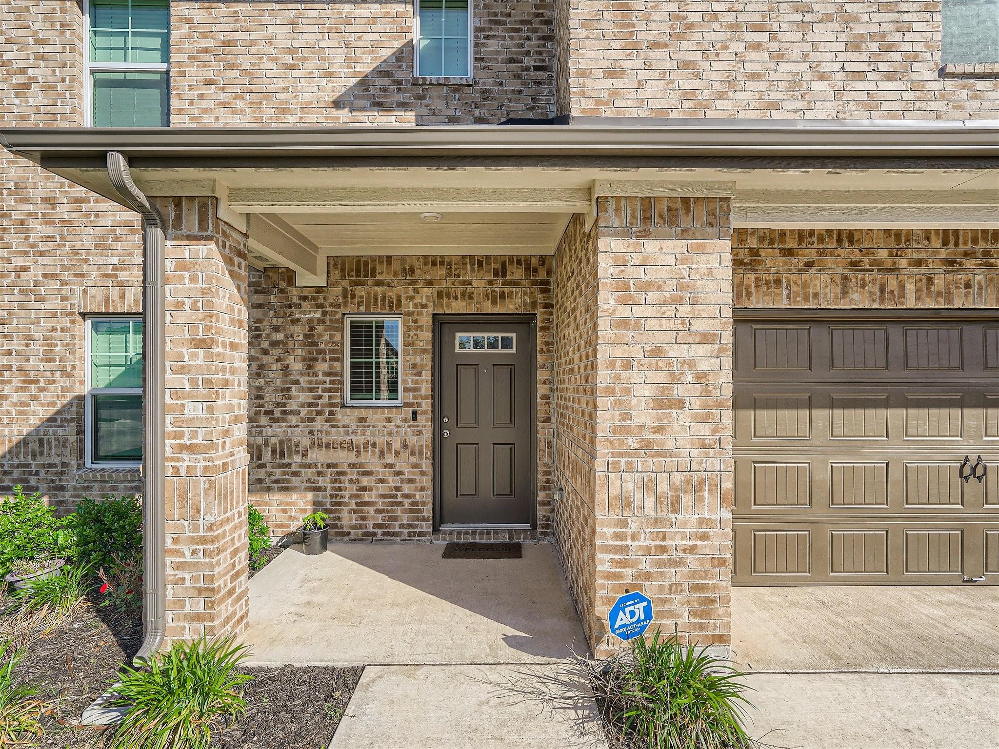 1416 Deering RUN — photo 3