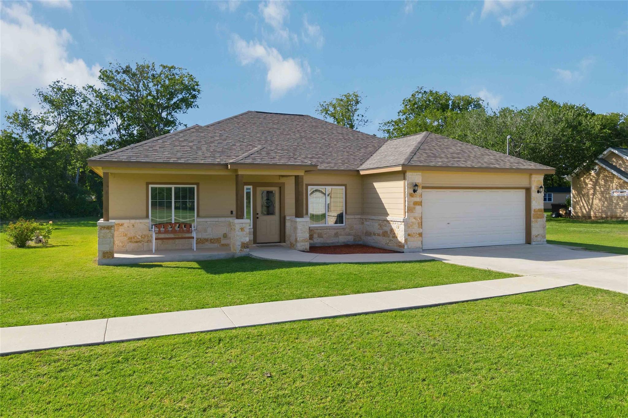 285 Hummingbird WAY — photo 3