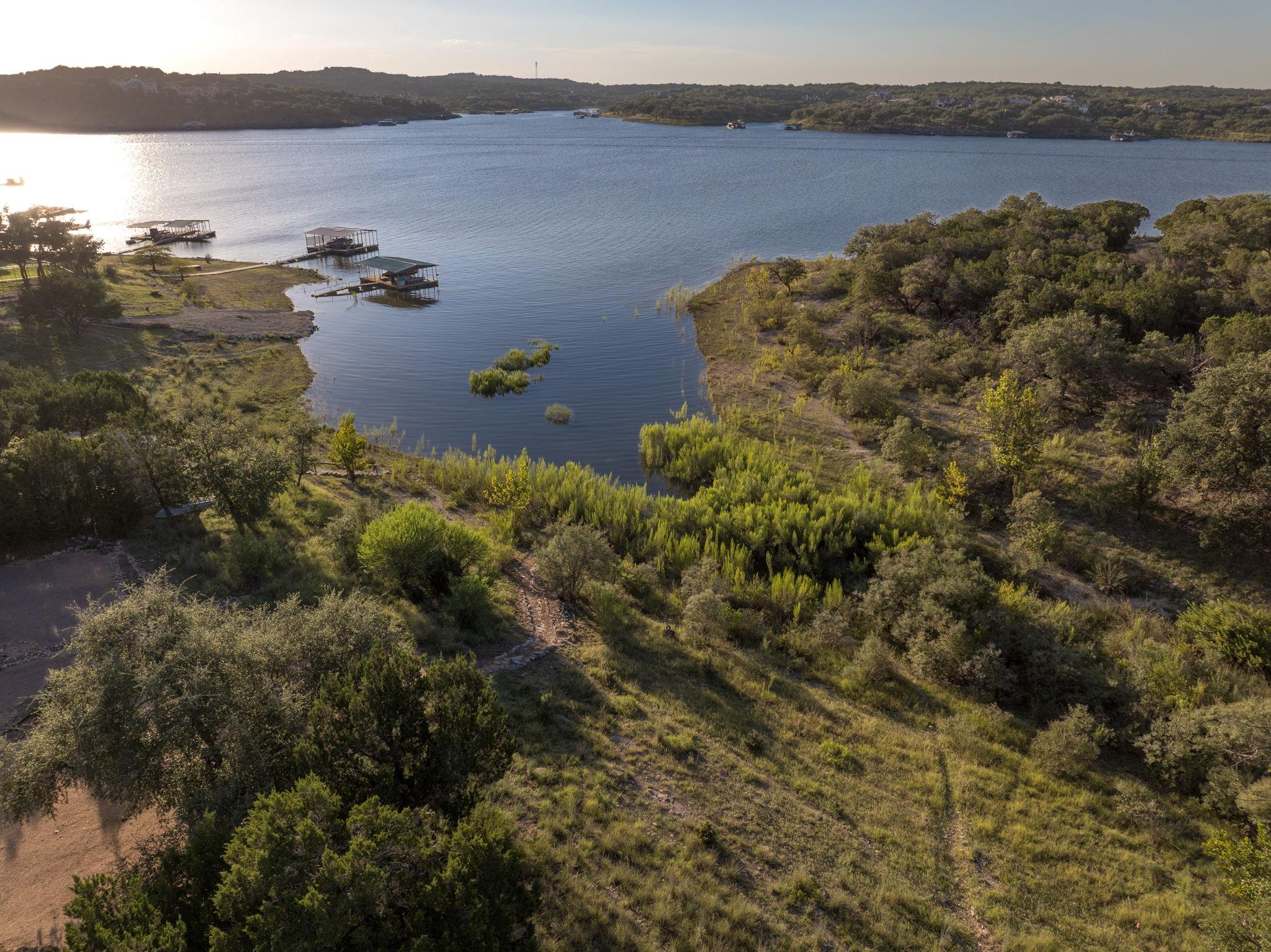 160 Lakefront DR — photo 4