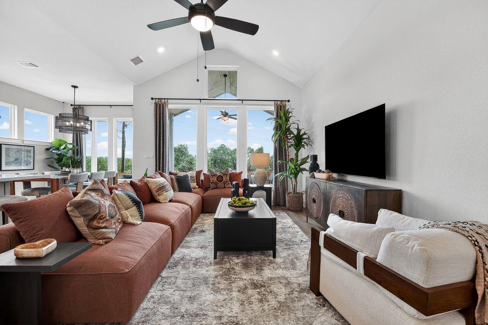 480 Emerald Walk LOOP — photo 3